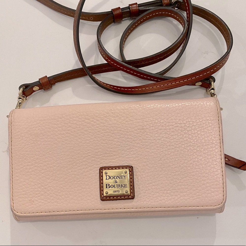 Dooney & Bourke Crossbody Wallet